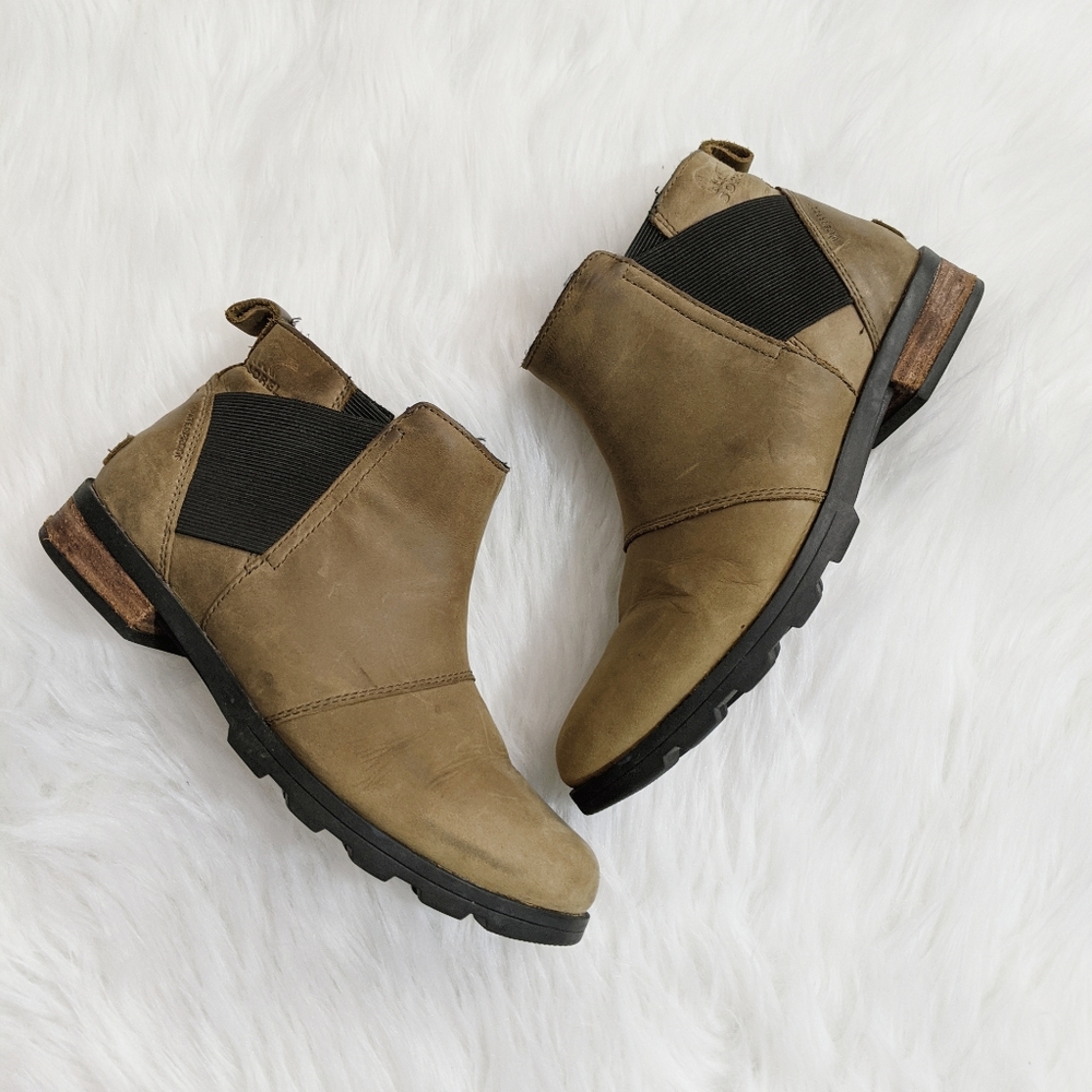 Sorel emelie Chelsea boots